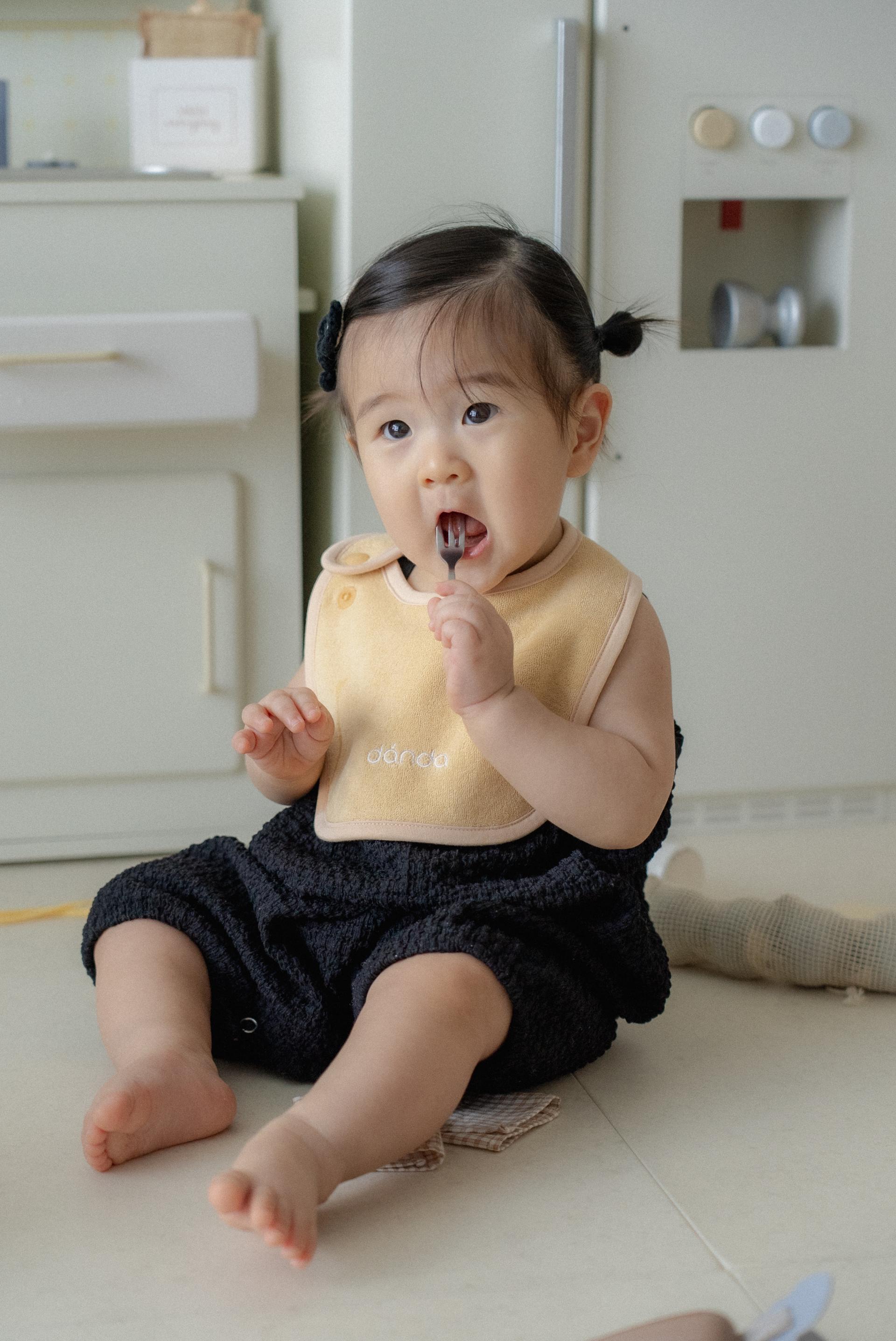 dánda terry bib (단다 테리빕) - deep yellow