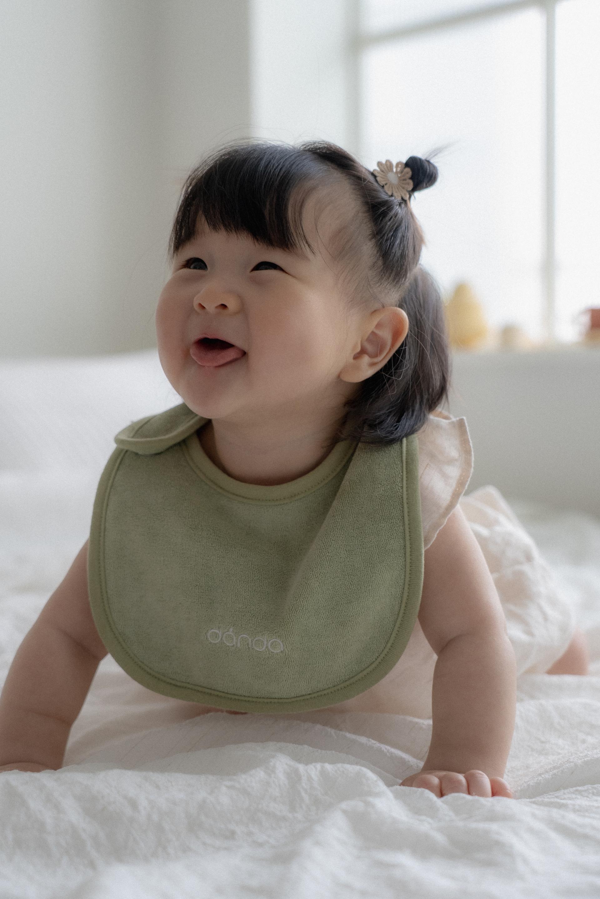 dánda terry bib (단다 테리빕) - olive