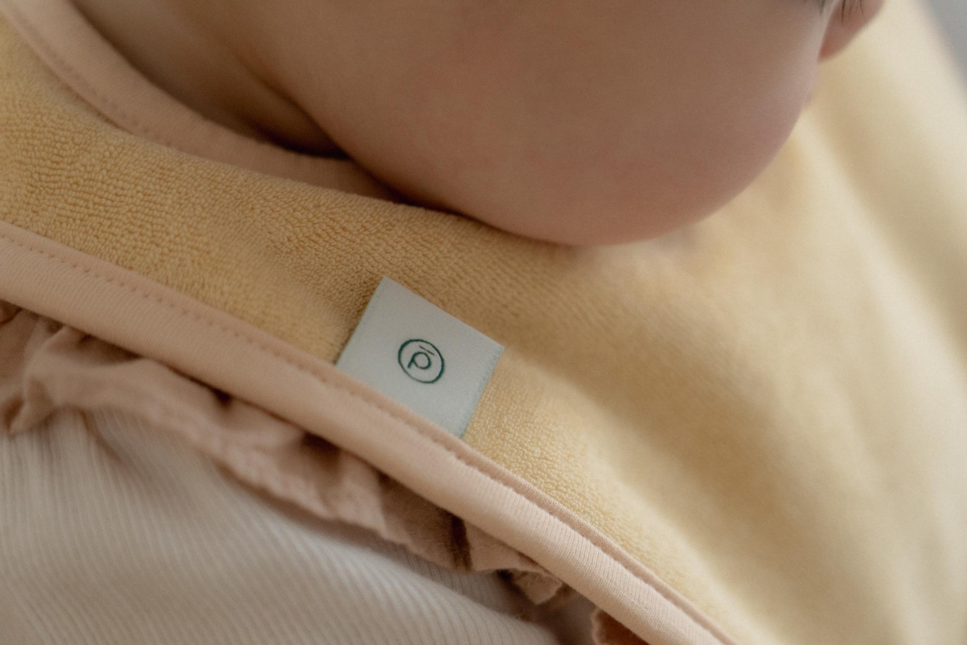 dánda terry bib (단다 테리빕) - deep yellow