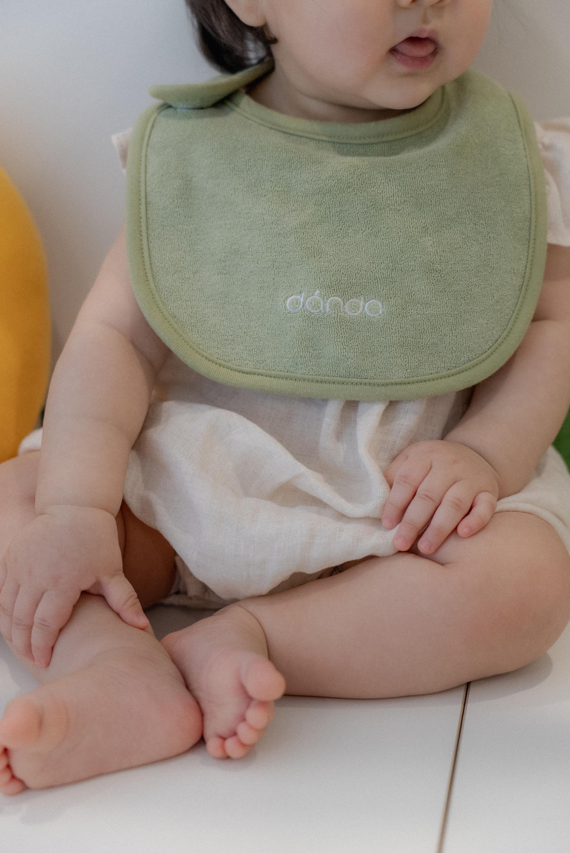 dánda terry bib (단다 테리빕) - olive