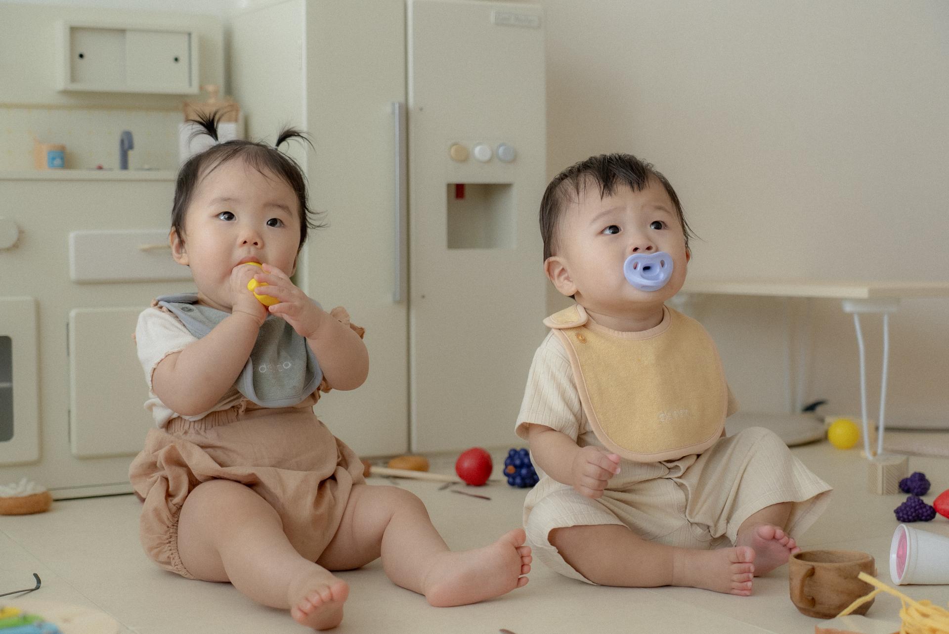 dánda terry bib (단다 테리빕) - deep yellow