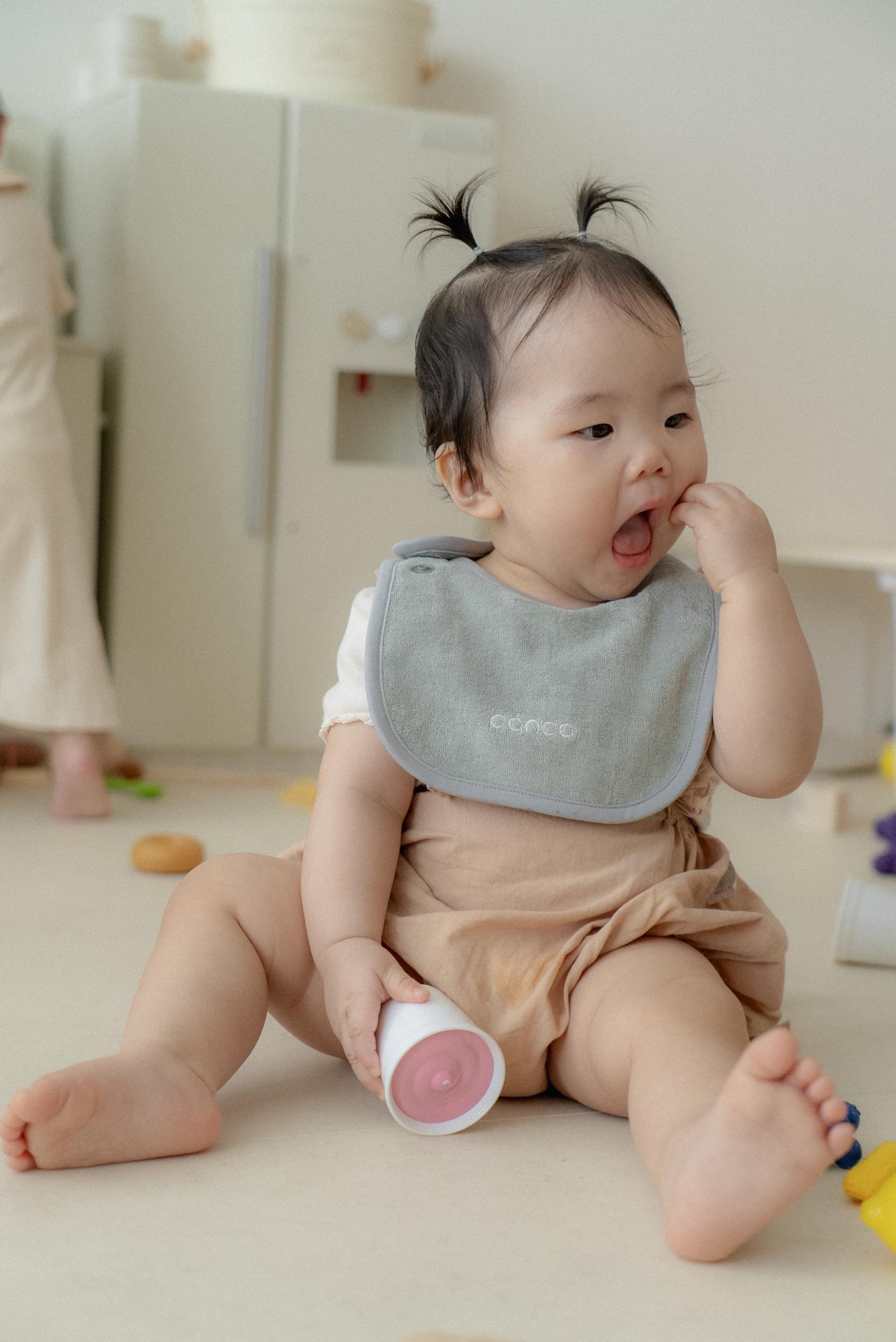 dánda terry bib (단다 테리빕) - deep yellow