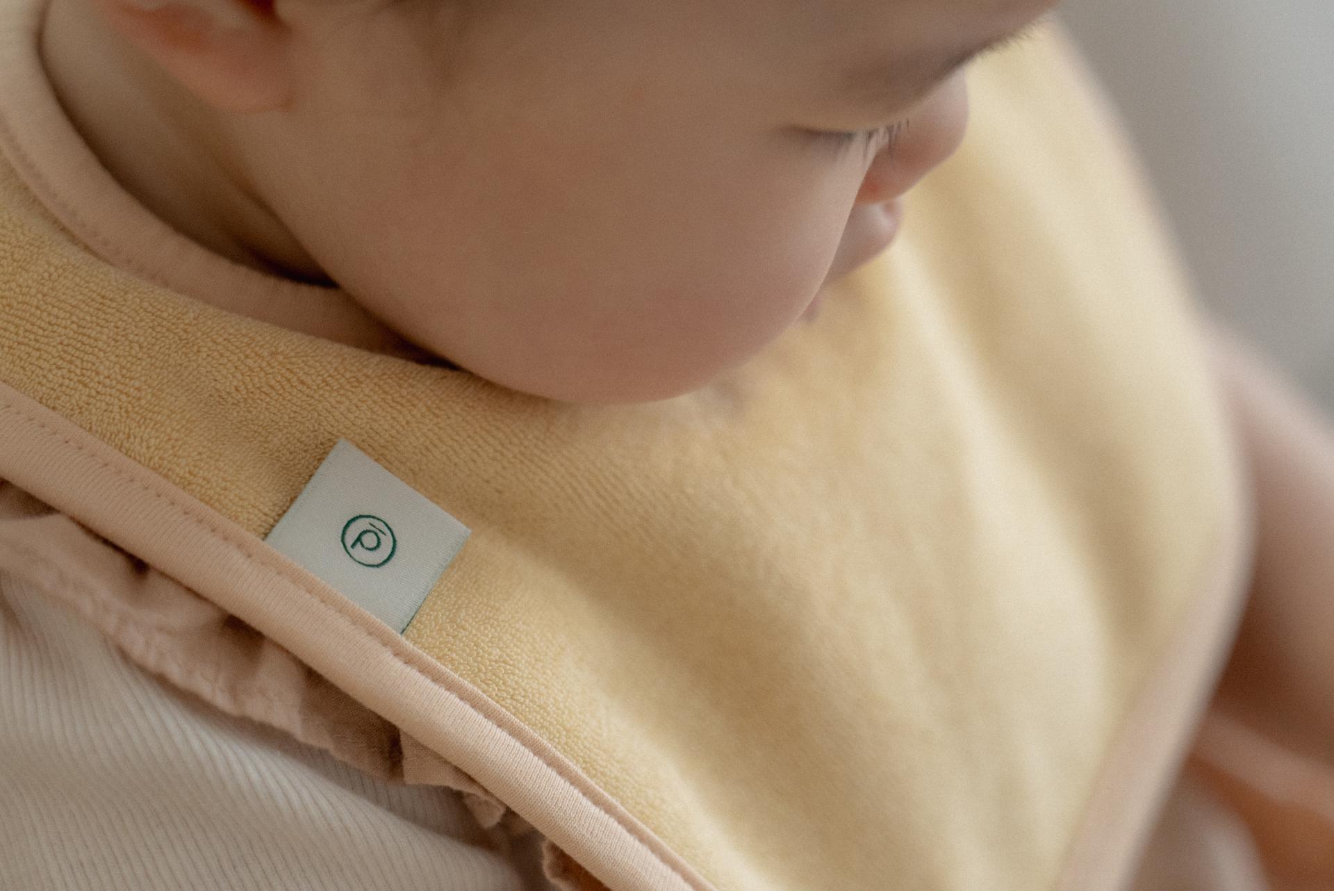 dánda terry bib (단다 테리빕) - deep yellow