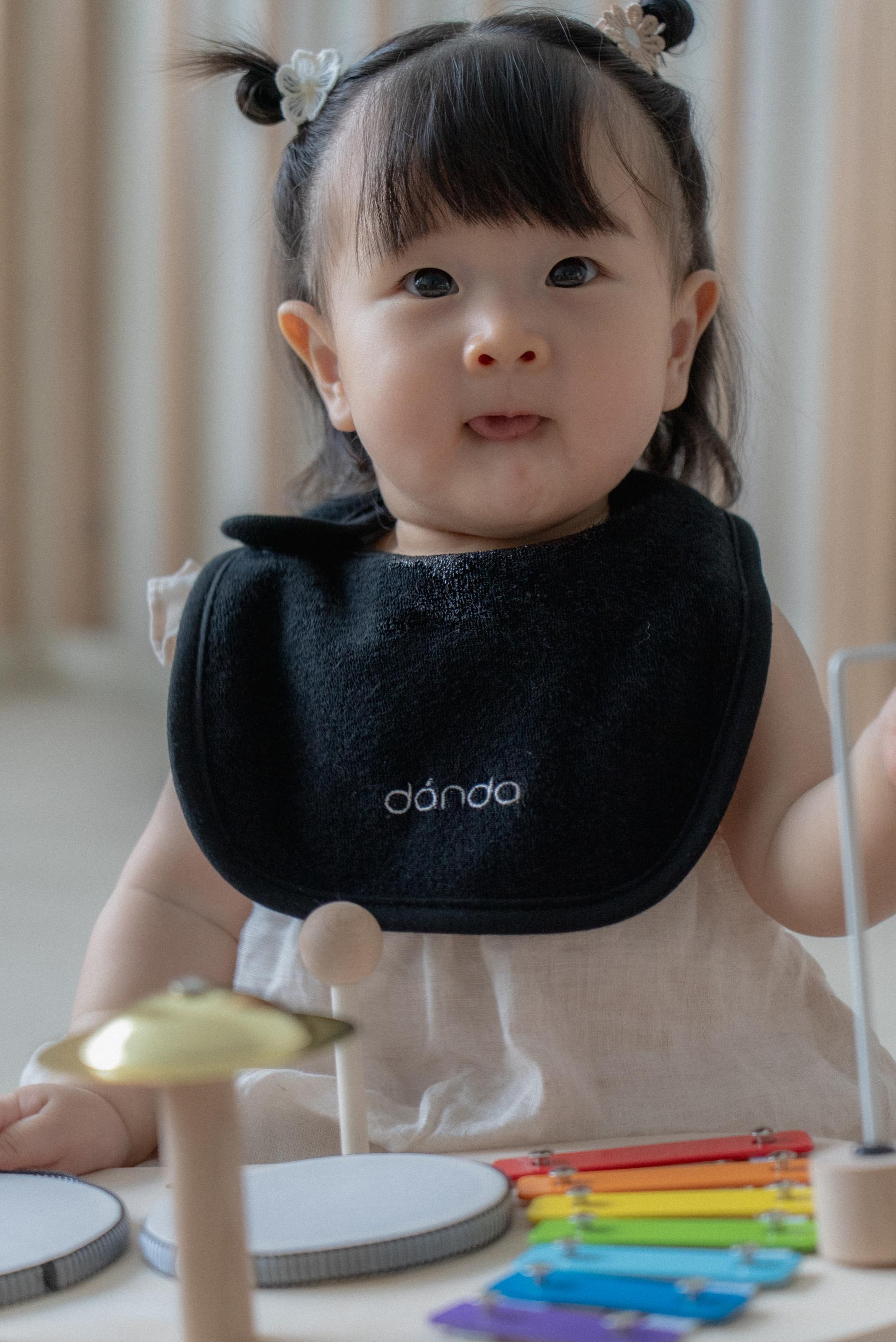 dánda terry bib (단다 테리빕) - black