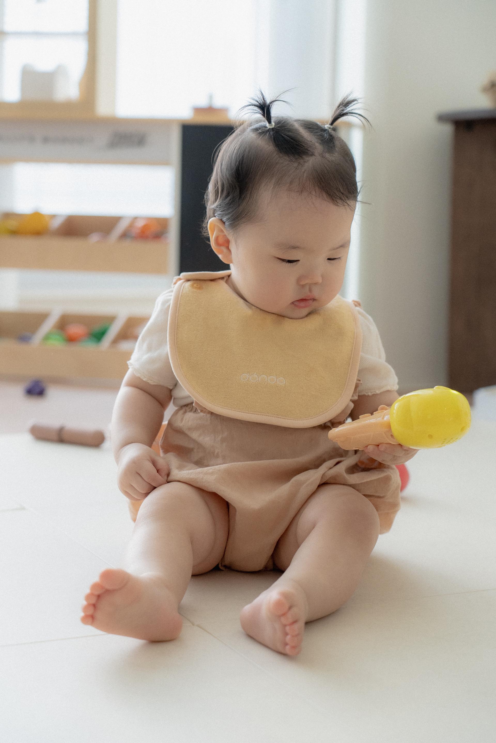 dánda terry bib (단다 테리빕) - deep yellow